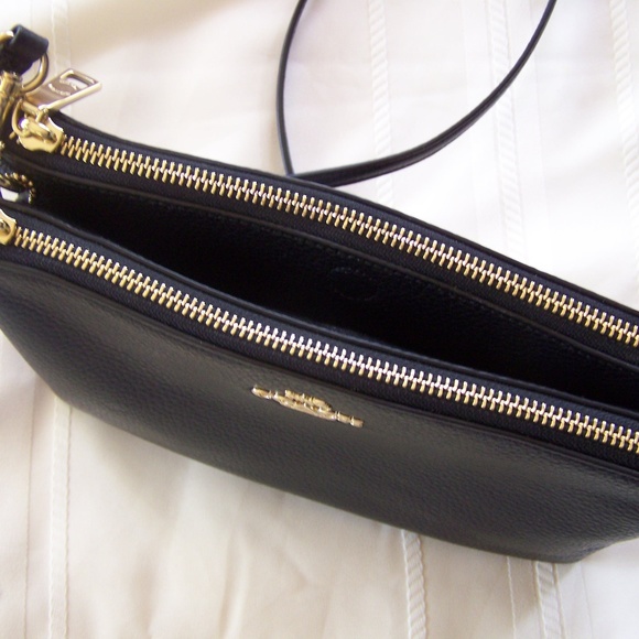 Coach Handbags - Coach Lyla Crossbody Bag Pebble Leather